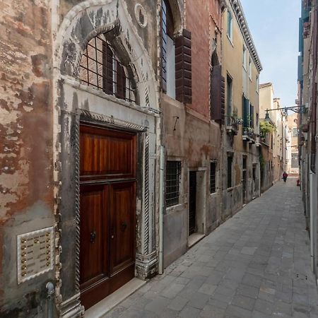 Palazzo Dolfin - Piazza San Marco Lovely Apartment Βενετία Εξωτερικό φωτογραφία