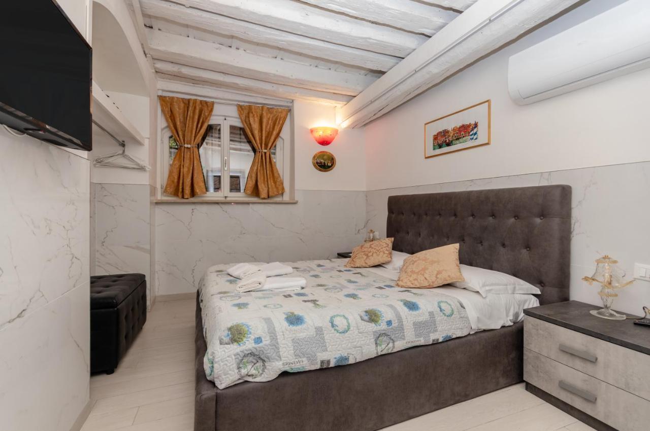 Palazzo Dolfin - Piazza San Marco Lovely Apartment Βενετία Εξωτερικό φωτογραφία