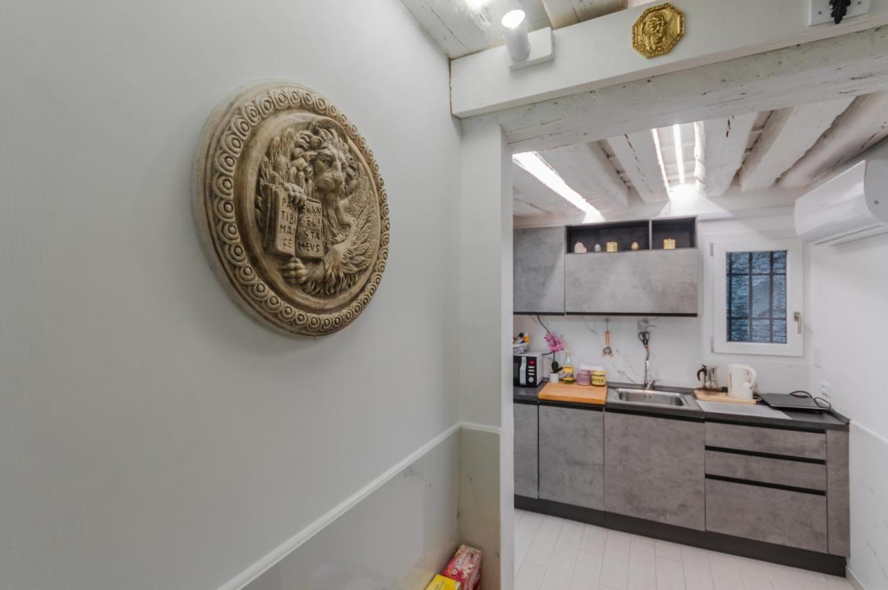 Palazzo Dolfin - Piazza San Marco Lovely Apartment Βενετία Εξωτερικό φωτογραφία